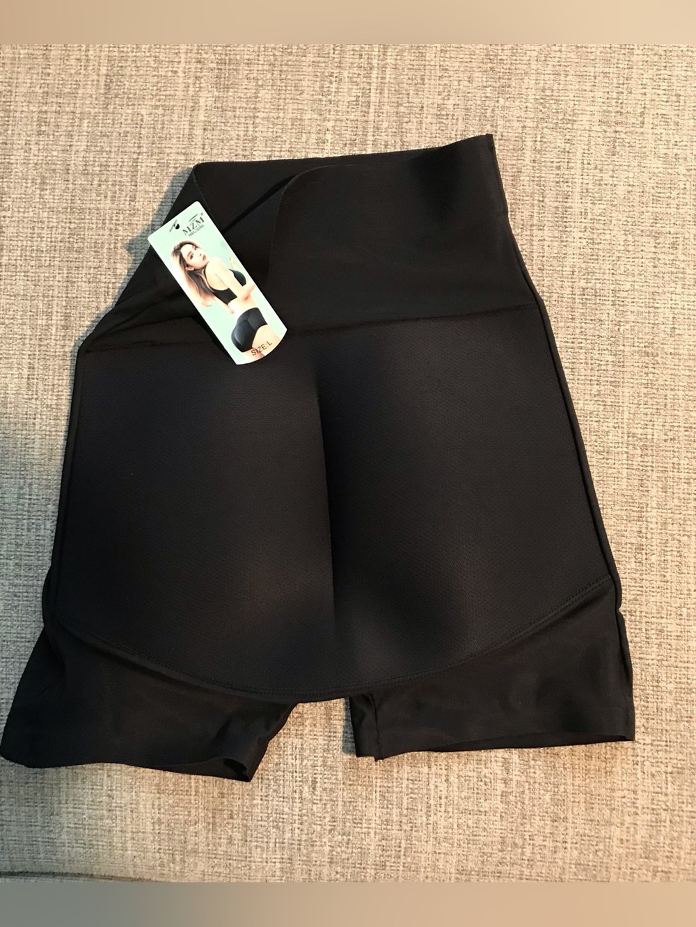 High-Waist Black Shaping Shorts - Seamless Support